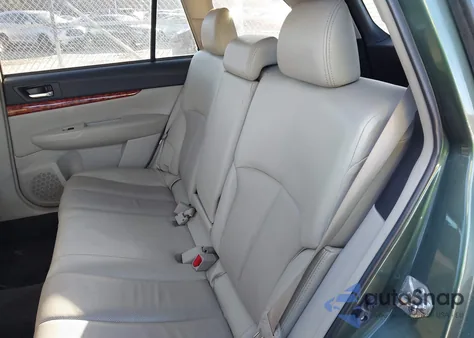 2011 Subaru Outback 2.5I Limited из США, поврежденный, VIN 4S4BRCKC5B3438632